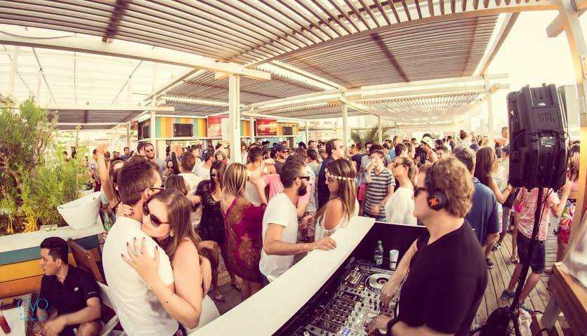 OVO Beach encenderá los atardeceres de la Mansa con música electrónica y samba