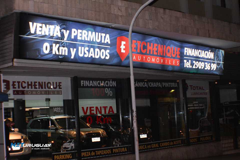 Etchenique Automóvies estrenó nuevo local en Mercedes y Germán Barbato -Montevideo-