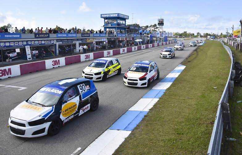 Sonic Racing Cup larga la tercera fecha de su edición 2016 en el Autódromo de El Pinar