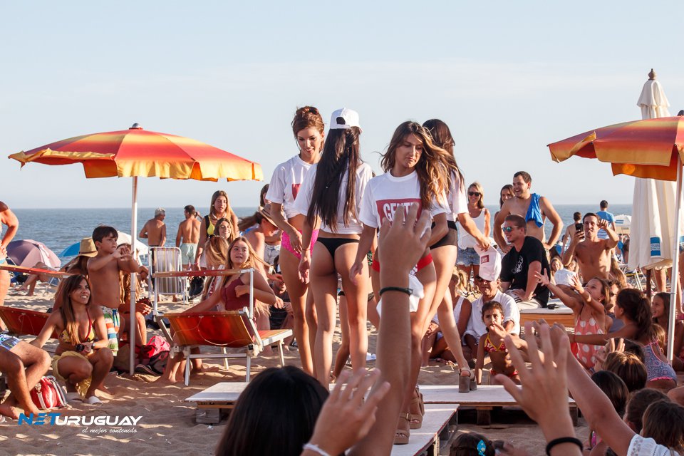 A pleno sol, se vivió un nuevo ciclo de moda en Bikini Beach by Flavia Pintos