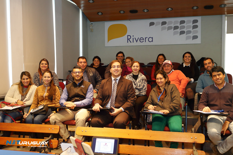 SVET Estudio Contable realizó conferencia sobre Herramientas de gestión para PYMES en la ciudad de Rivera