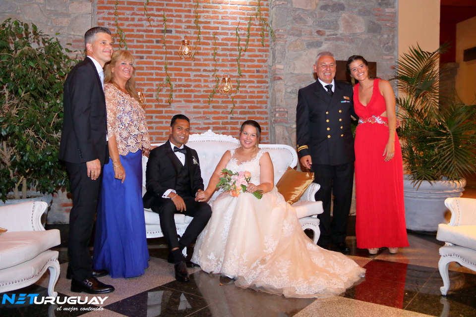 Bodas de Destino en Uruguay: Laurence y Hellen llegaron desde Singapore para casarse en Jacksonville