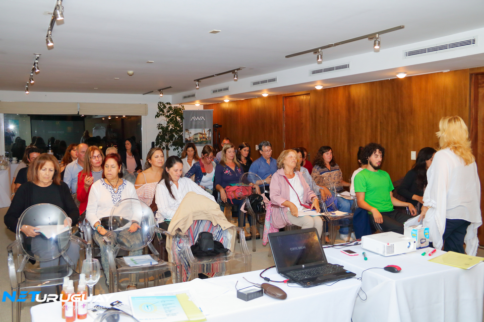 Lux Vittae brindó una conferencia taller en Hotel Awa de Punta del Este, a cargo de la terapeuta Virginia Martínez