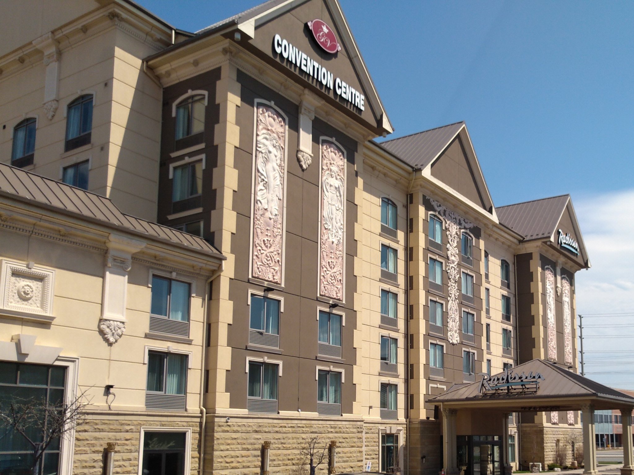 Radisson abre un nuevo hotel en las proximidades del  Aeropuerto Internacional Toronto Pearson