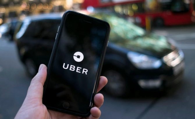 Uber anuncia nuevas funciones de seguridad en su aplicación para usuarios y socios conductores
