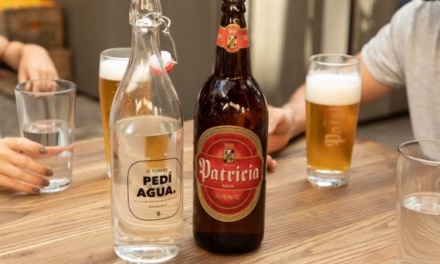 Campaña “Pedí agua” de Patricia logra adhesión en bares y restaurantes