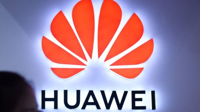 Huawei y Antel se unen para agasajar a los papás en su día