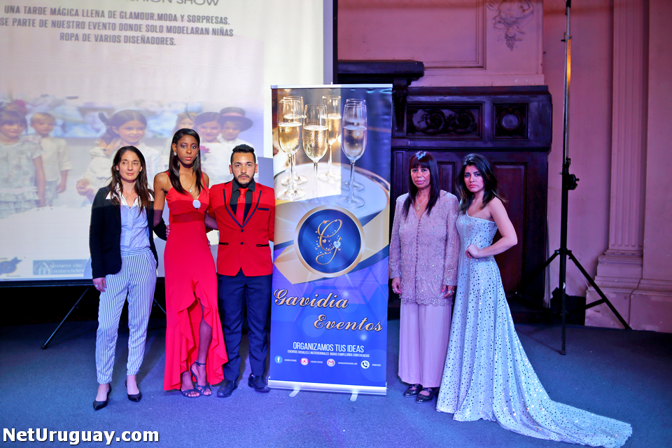 Gavidia Eventos presentó Niñas Fashion Show en el Ateneo de Montevideo