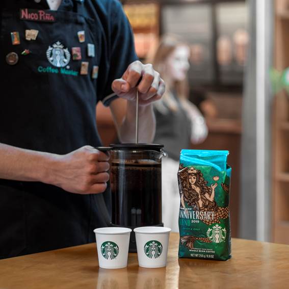 Starbucks Uruguay invita a celebrar el Día Internacional del Café compartiendo una cata simultánea en todas sus tiendas