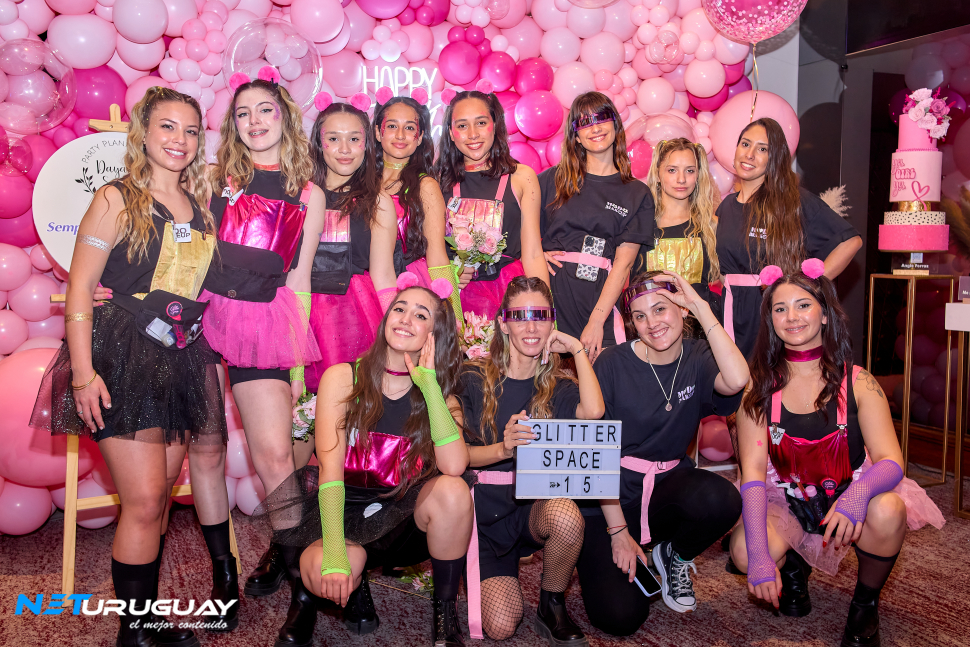 Expo Miss 15 tuvo una gran puesta en escena a todo color en Hyatt Centric Montevideo