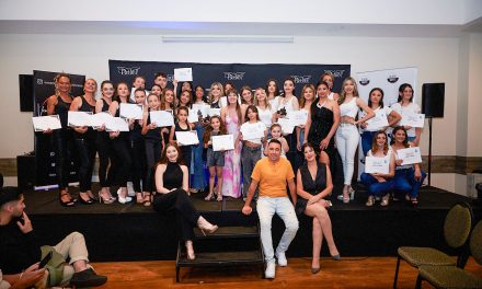 DESFILE EGRESADOS ESCUELA DE MODELOS BETHEL 2024