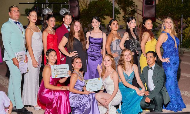 Se realizó el cierre de cursos en Academia Karma Centro de Modelaje en Fray Bentos