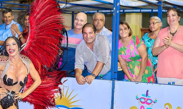 Tercera Jornada del Carnaval de Melo con la presencia de Claudia Fernández, Nadia Valverde y Cecilia Comunales