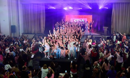 Latin Models deslumbró una vez más en el Radisson Victoria Plaza Montevideo con su gran desfile alfombra rosa