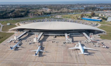 Aeropuerto de Carrasco fue premiado como el Mejor de América Latina y el Caribe