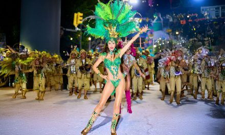 Con Giannina Silva presente, Melo explotó de alegría en el arranque del Carnaval