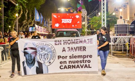 Melo vibró en el segundo día de desfile y rindió un emotivo homenaje a un referente del carnaval