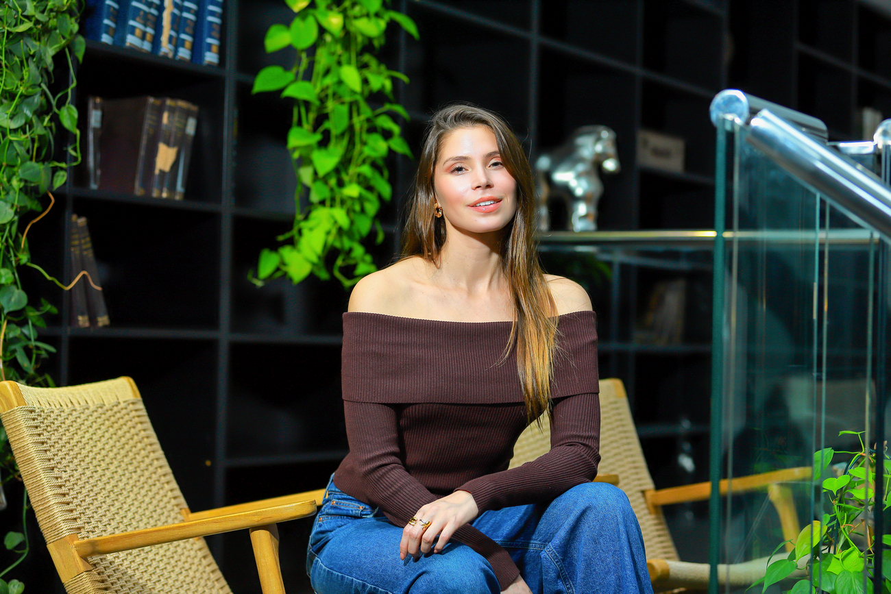 Lola de los Santos: El salto al teatro y su proyección internacional como embajadora de la moda uruguaya