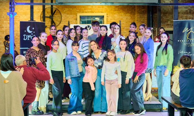 El histórico Mercado Don Francisco de Melo se vistió de gala con el talento de Vicky Ramos Ortiz y sus modelos