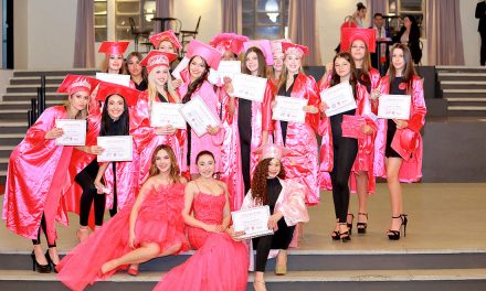 FASHION SHOW 3ER ANIVERSARIO DE MODELAJE STUDIO: MODA, GLAMOUR Y UNA NOCHE DE GRANDES EMOCIONES